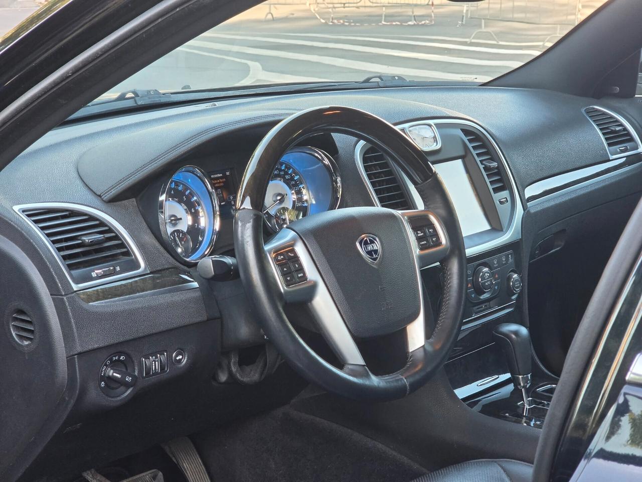 Lancia Thema 3.0 V6 Multijet II 239 CV Executive