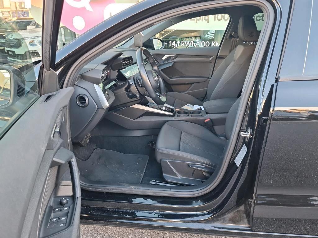 AUDI A3 SEDAN 30 TDI 115CV S-TRONIC BUSINESS ATTRACTION ( FARI LED - VIRTUAL COCKPIT - CRUISE - NAVI - PARK ASSIST )