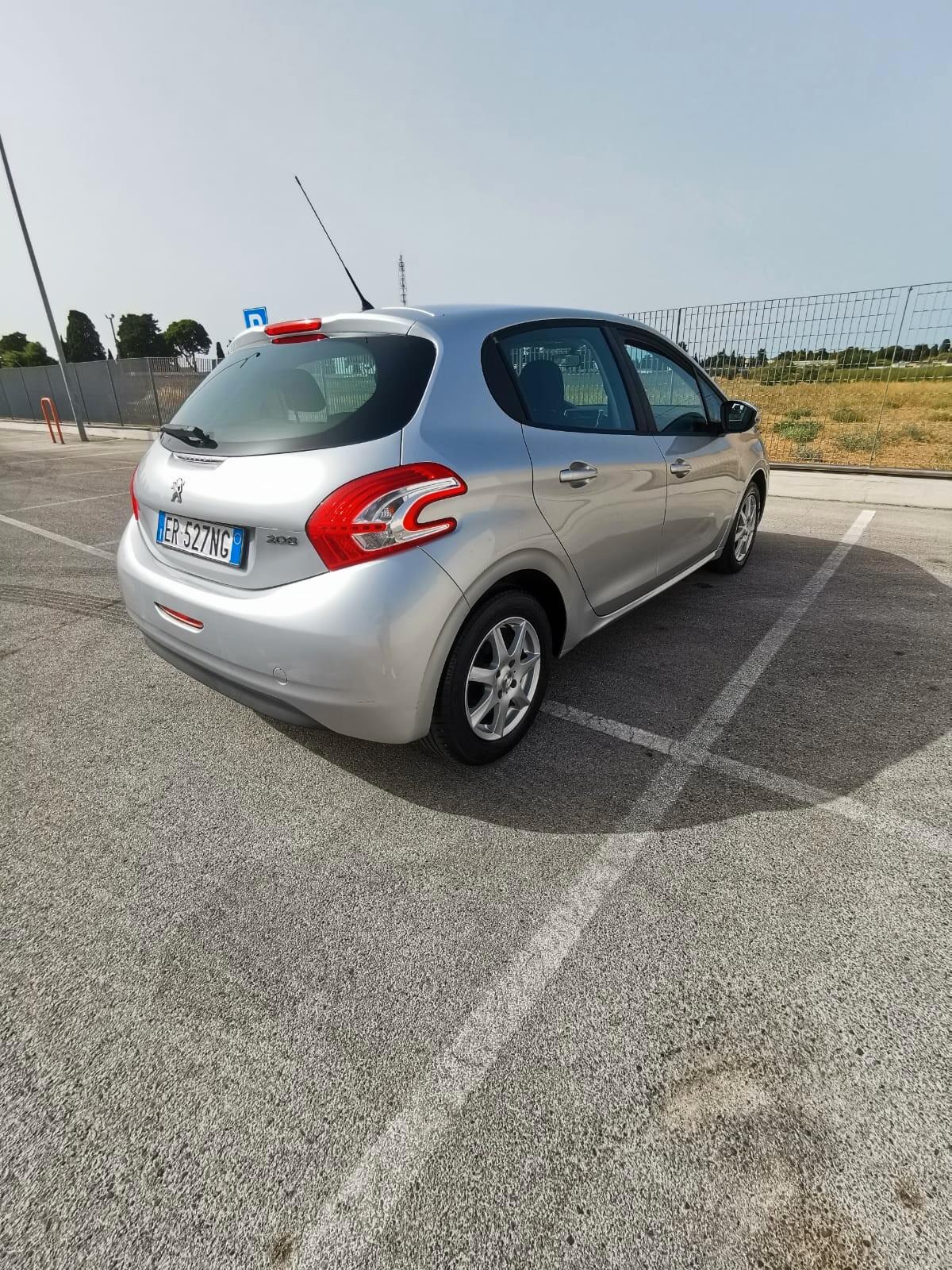 Peugeot 208 1.4 HDi 68 CV 5P. Active SUPERPREZZO