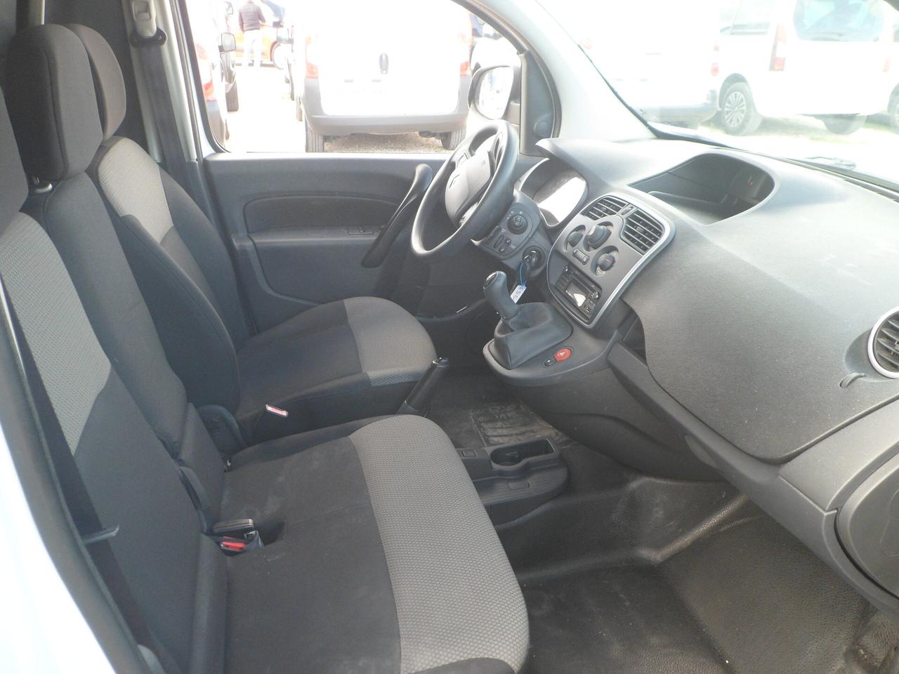 Renault Kangoo furgone maxi coibentato 3 posti