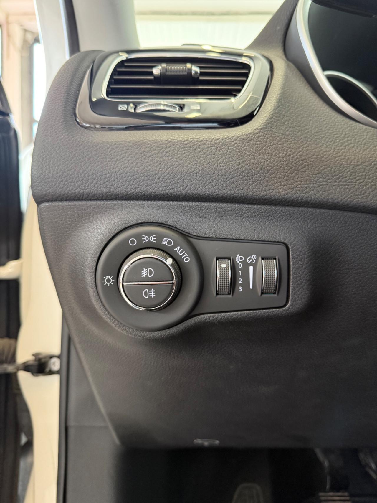 Jeep Compass 1.4 MULTIAIR 140CV 2WD Night Eagle EURO 6B NEOPATENTATI