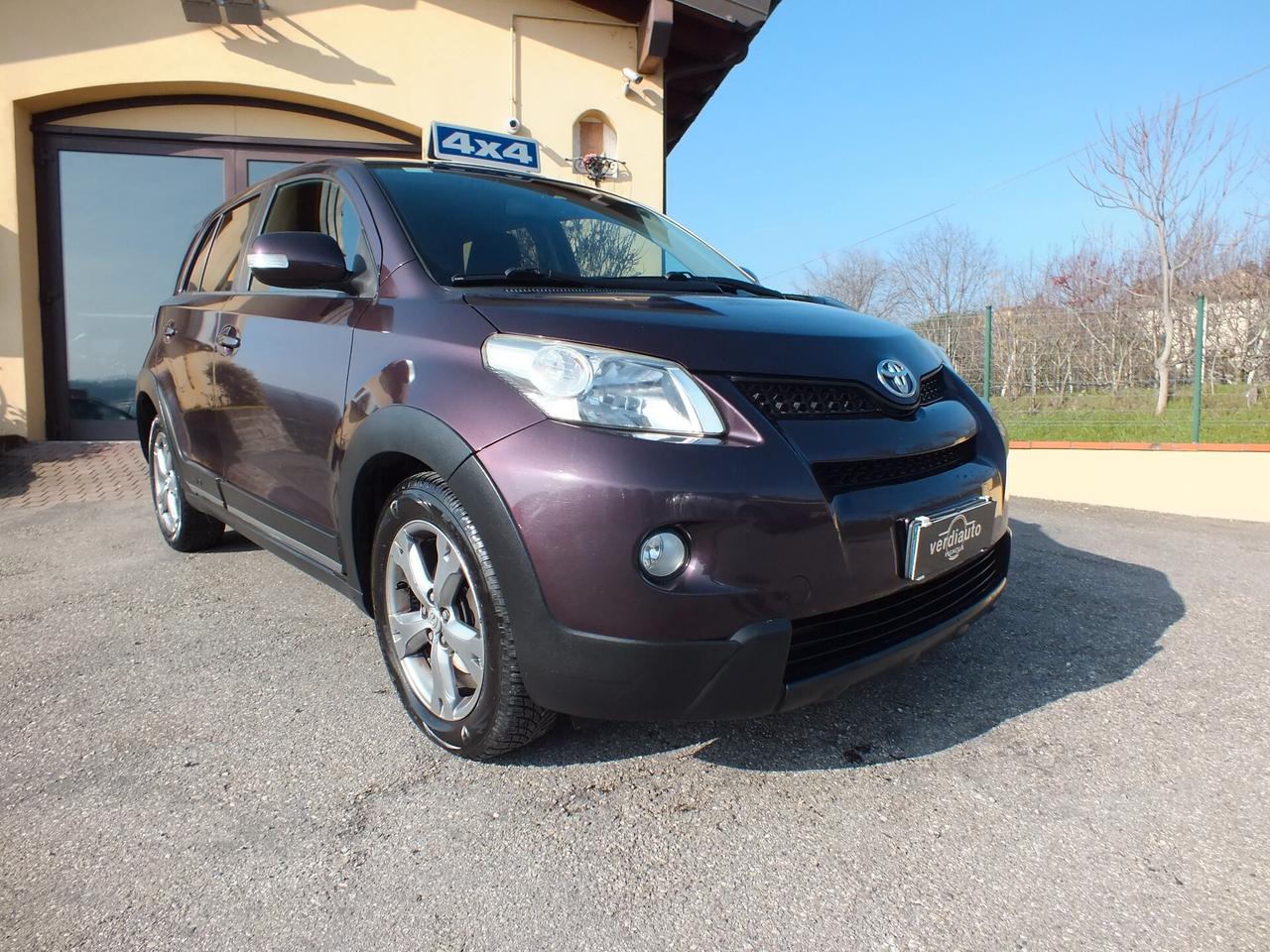 TOYOTA URBAN CRUISER 1.4 D-4D AWD SOL