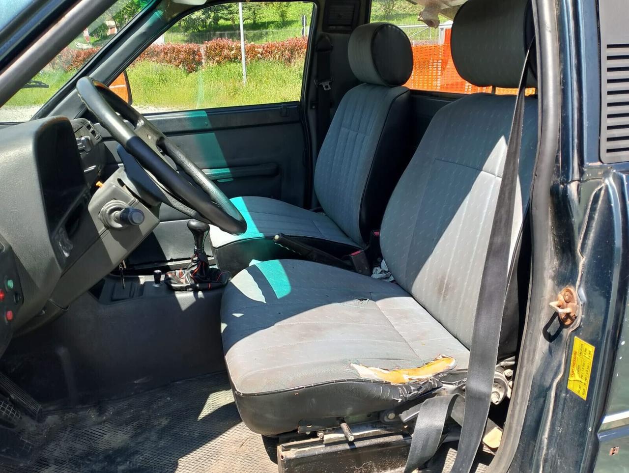 Tata Ribaltabile anno 99 cc 2.0 diesel
