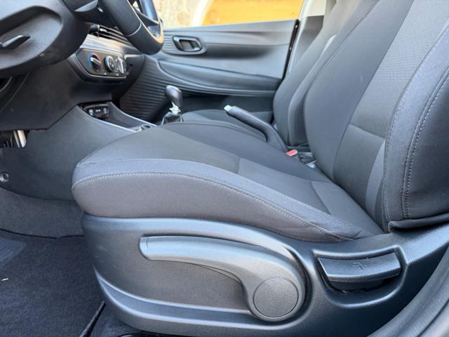 HYUNDAI i20 1.2 MPI CONNECTLINE+VIRTUAL+NAVI+RCAM+PDC