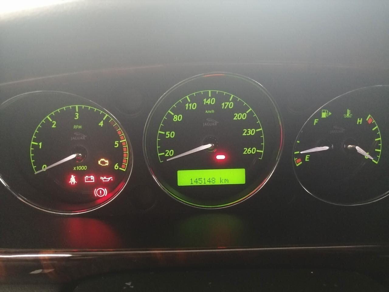 Jaguar XJ 2.7 D V6 cat Executive