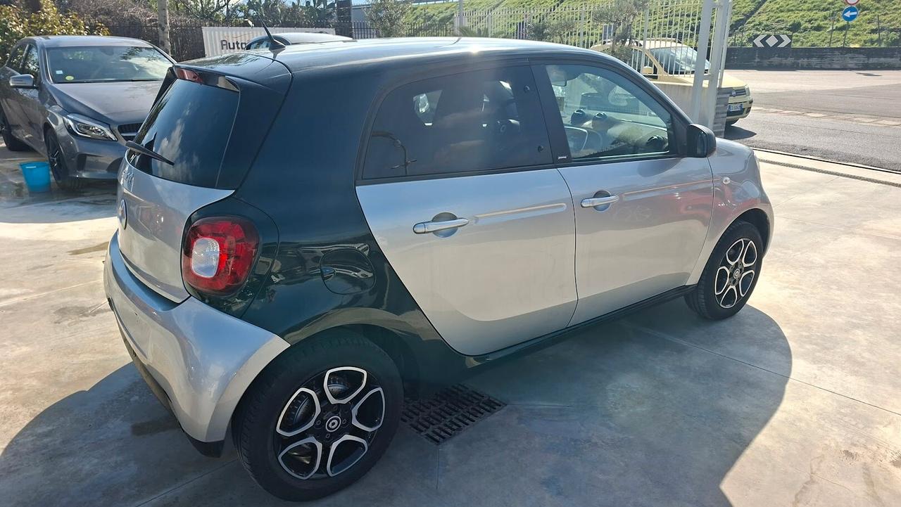 Smart ForFour 70 1.0 Passion MANUALE