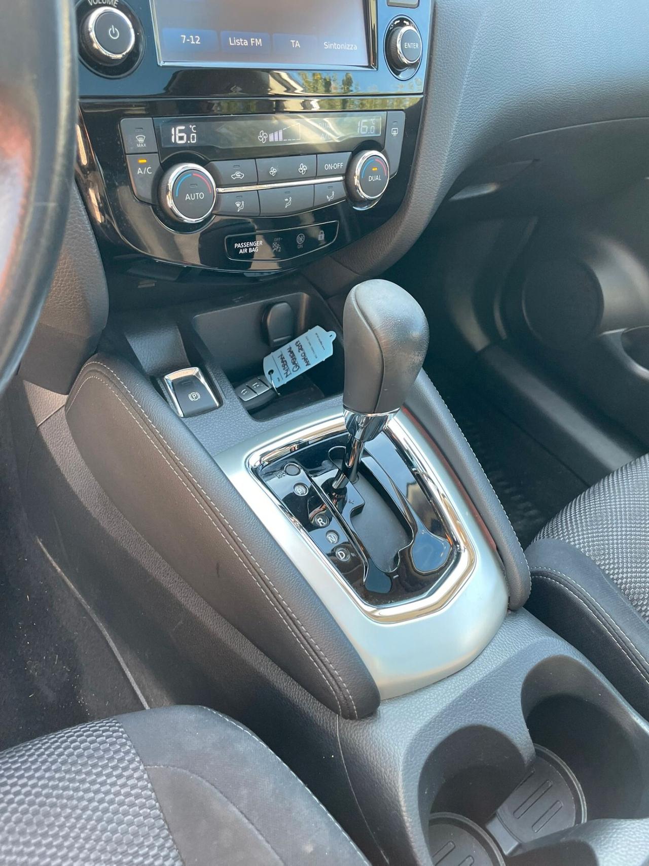 NISSAN QASHQAI 1.6 dCi X-Tronic 2WD Black Edition