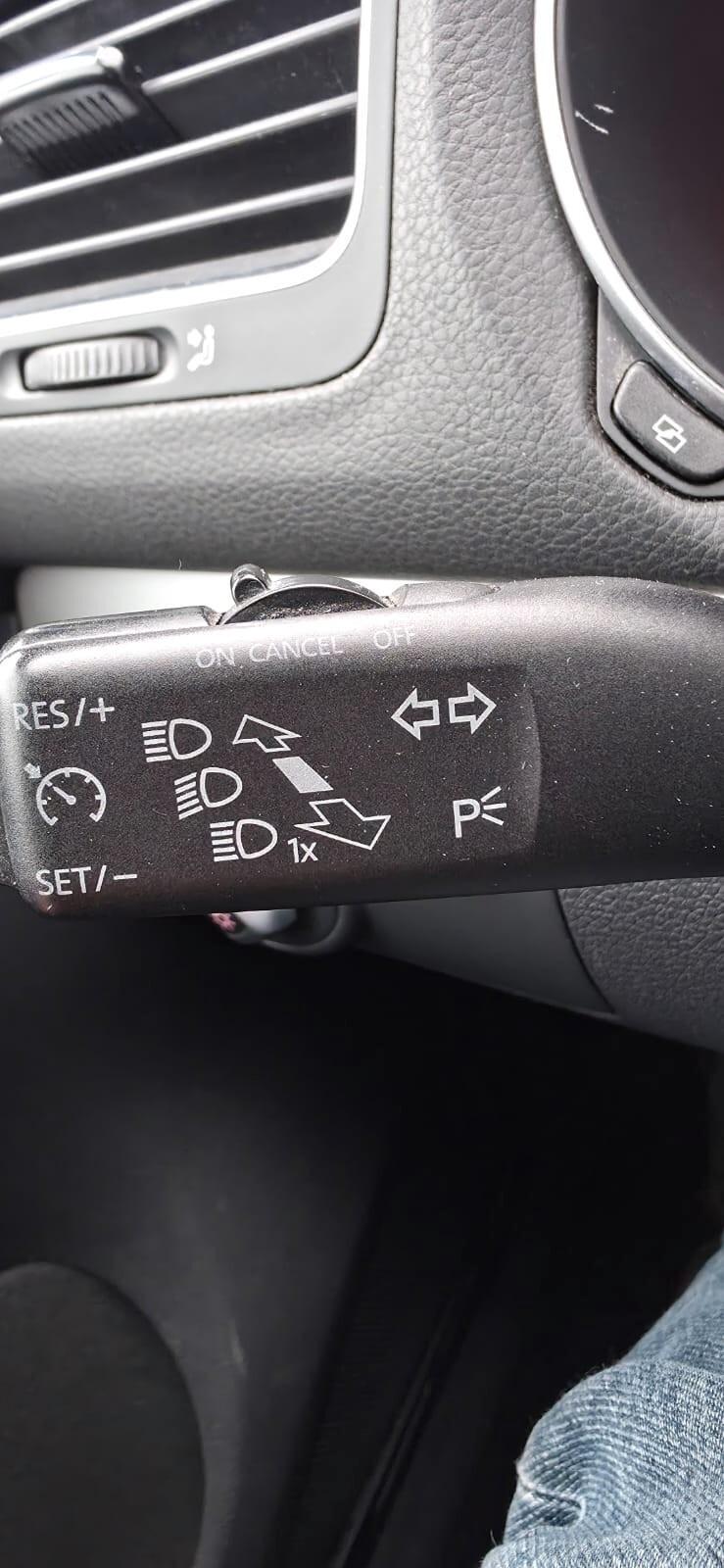 Volkswagen Golf 1.6 TDI DPF 5p. Highline neop