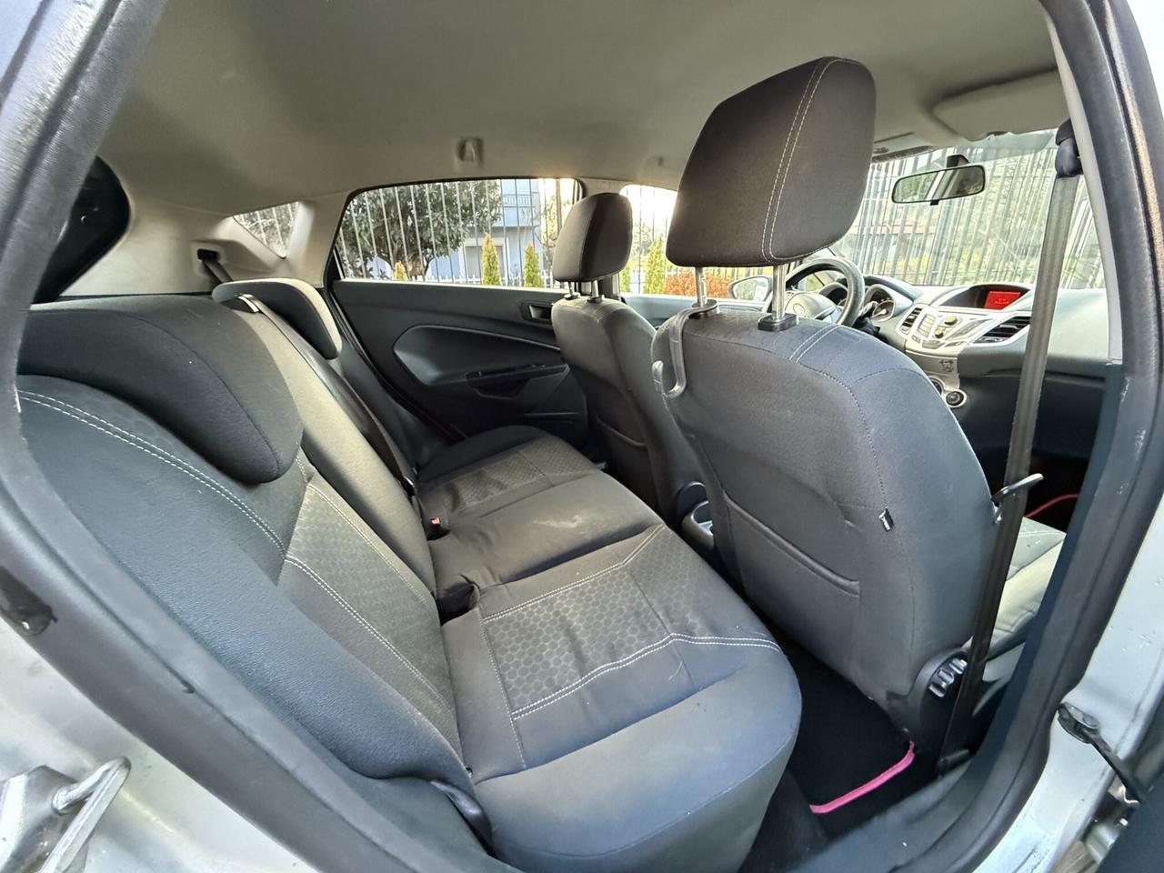 FORD FIESTA 1.2 BENZINA OK NEOPATENTATI