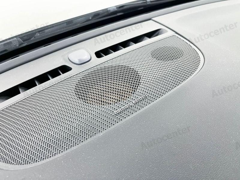 Volvo XC40 T4 RECHARGE PLUG IN PLUS DARK AUT