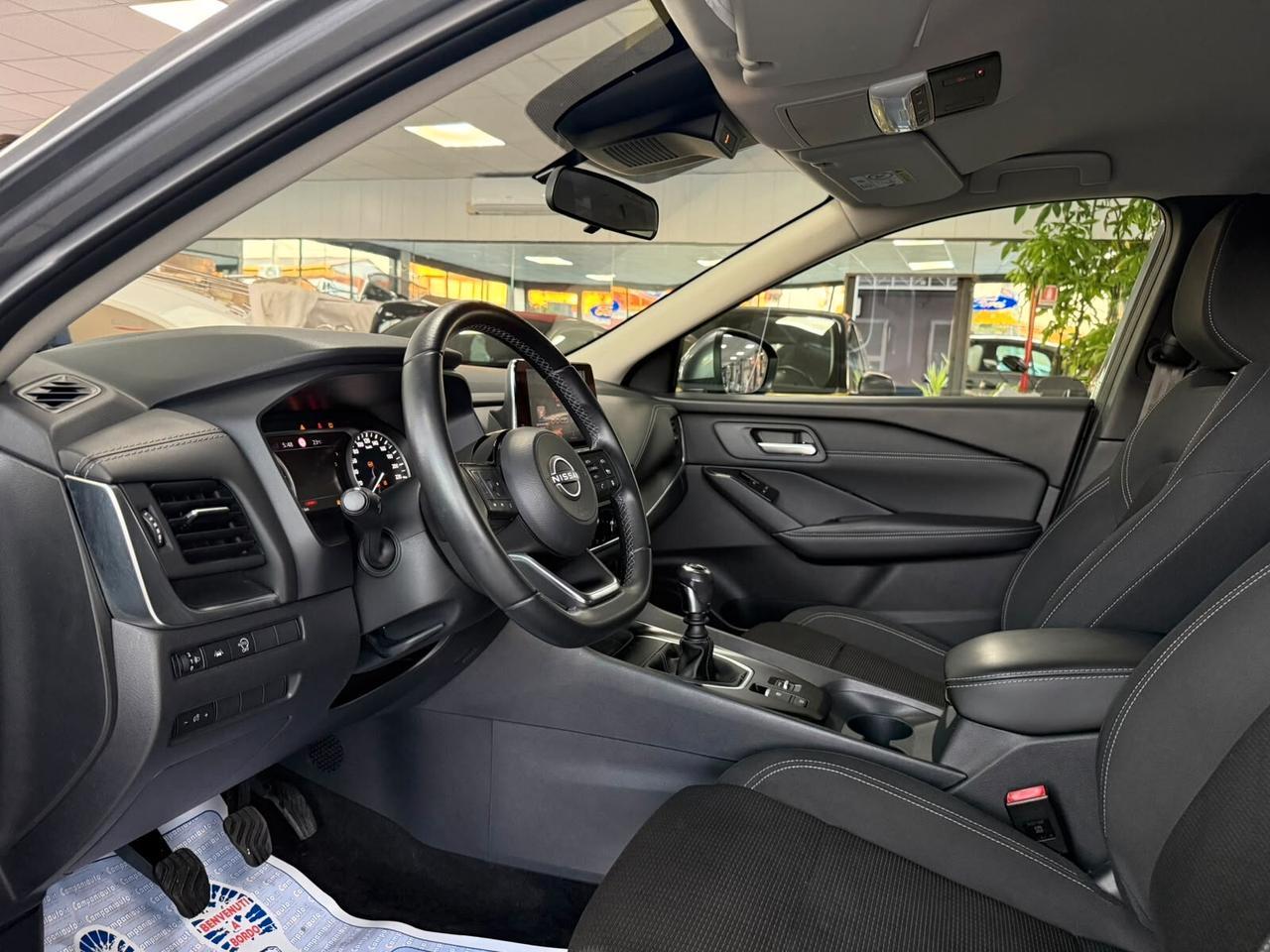 Nissan Qashqai MHEV 140 CV Business