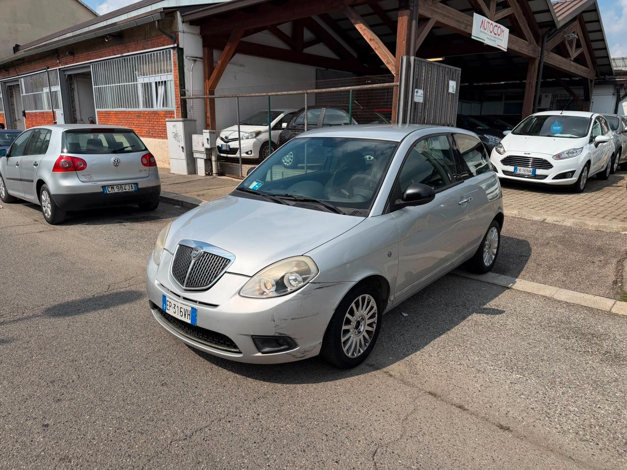 Lancia Ypsilon 1.3 MJT 75 CV Platinum