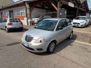 Lancia Ypsilon 1.3 MJT 75 CV Platinum