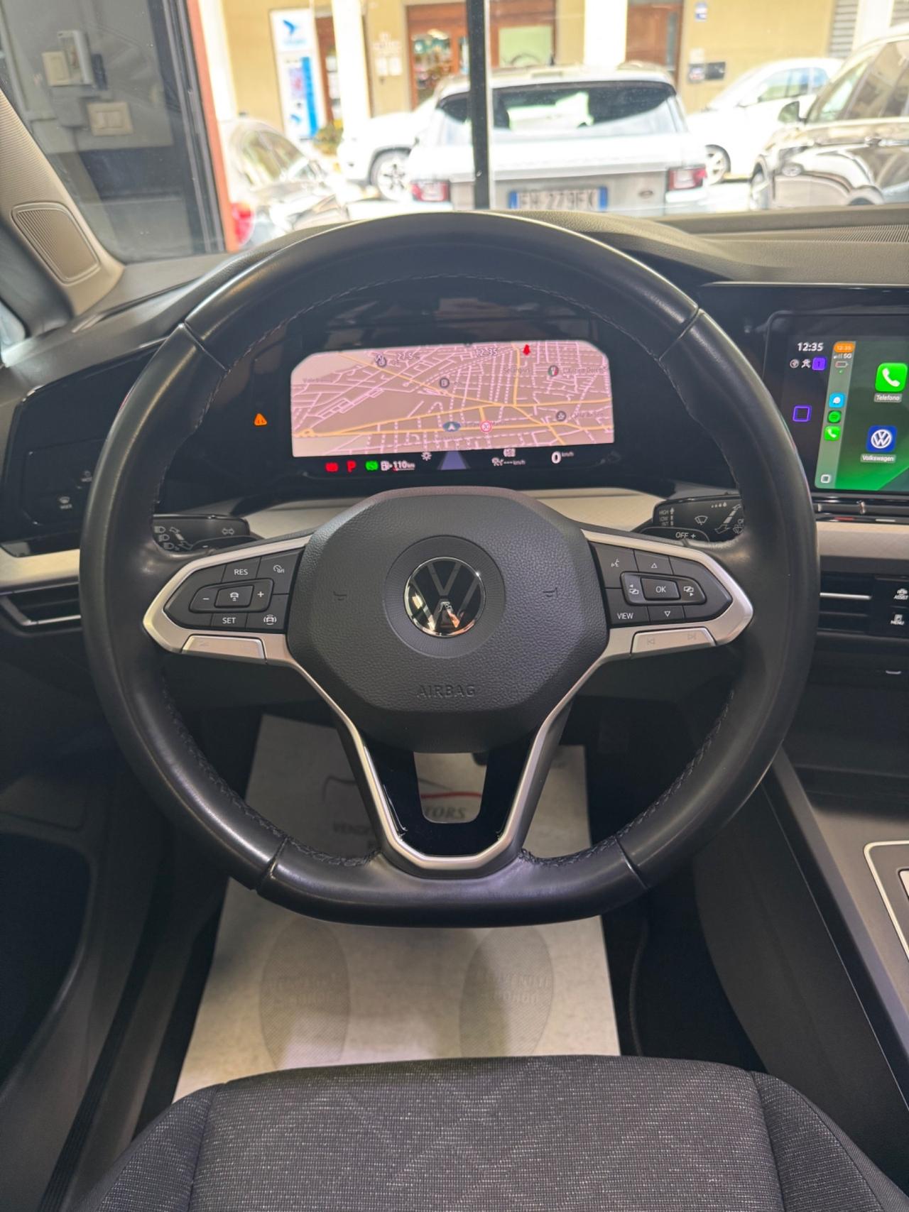 Volkswagen Golf 8 2.0 TDI R-Line Finanziabile