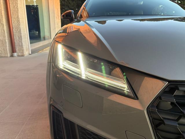 AUDI TT Roadster 40 2.0 TFSI S tronic S line