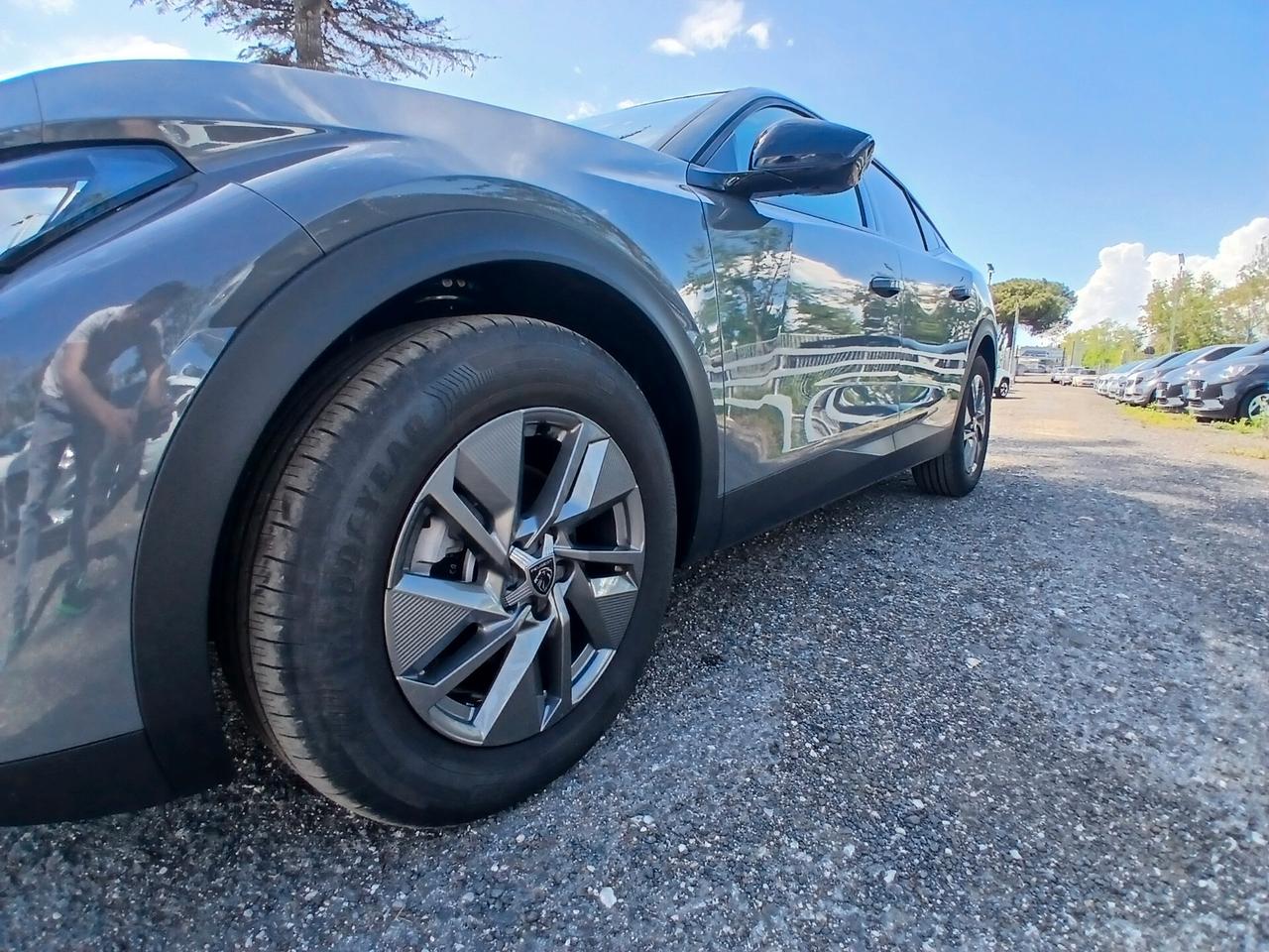 Peugeot 408 Hybrid 136 e-DCS6 Allure