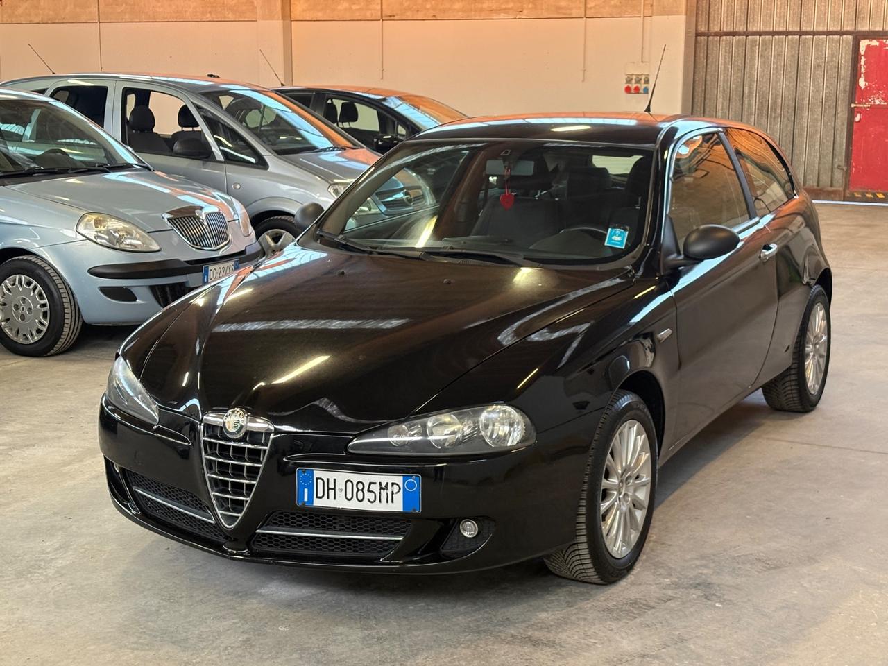 Alfa Romeo 147 1.6 16V TS (105) 5 porte Black Line
