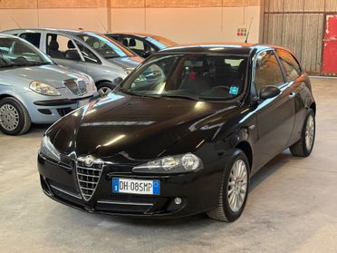 Alfa Romeo 147 1.6 16V TS (105) 5 porte Black Line