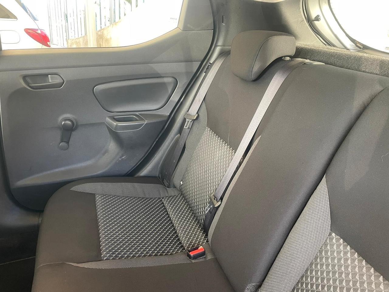 Nissan Micra 1.0L 12V 5 porte Visia