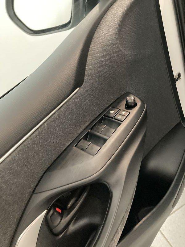 Toyota Yaris Hybrid Trend MY22