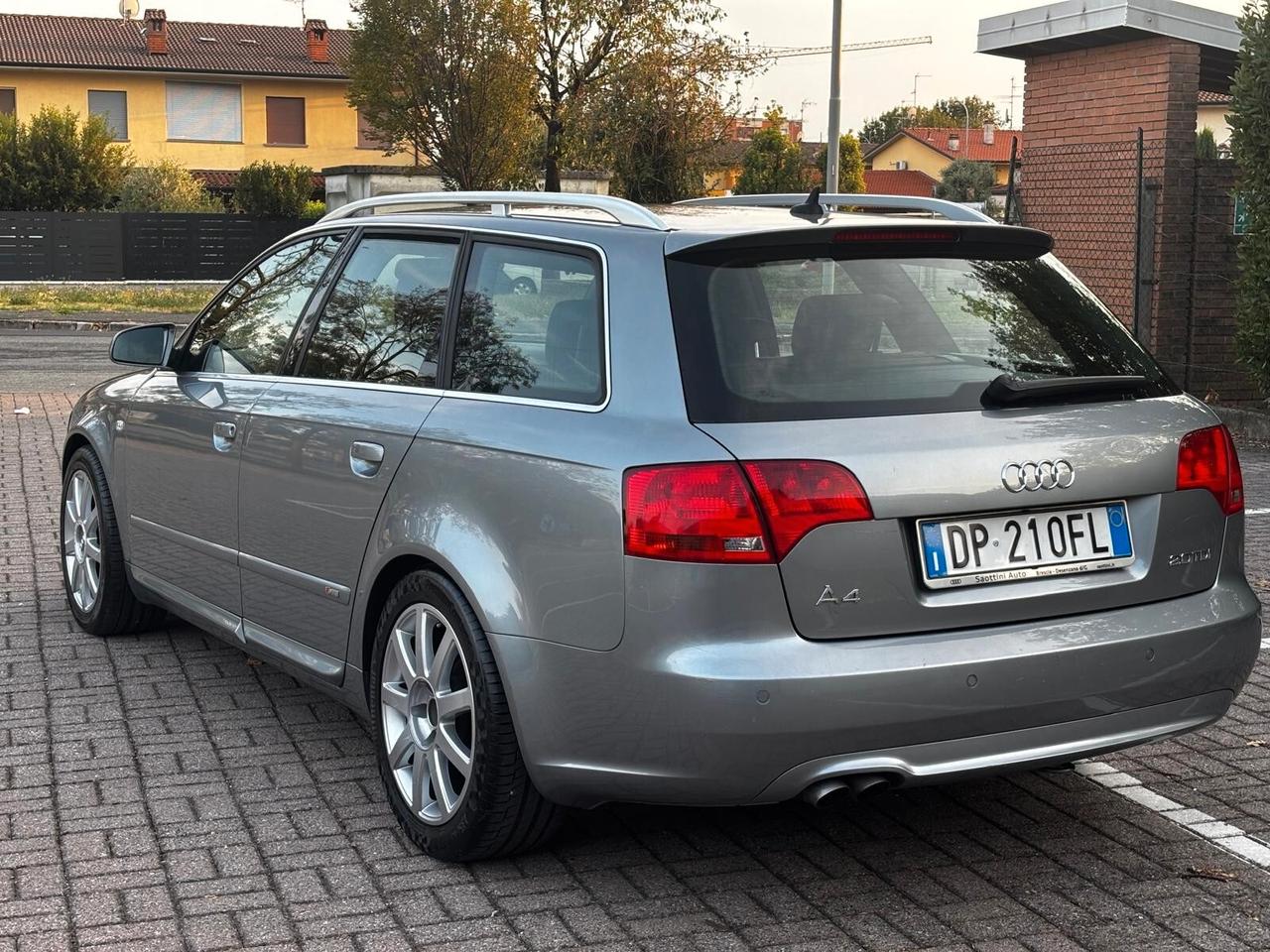 Audi A4 2.0 TDI 143CV F.AP. S-LINE..CELL 393 690 2051 WUATSAPP