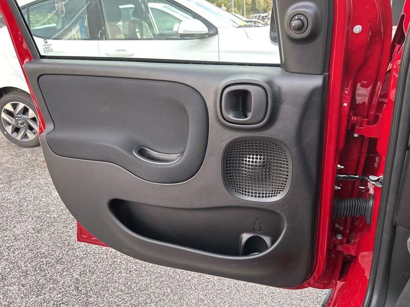 FIAT Panda New 1.0 70cv Hybrid Pandina