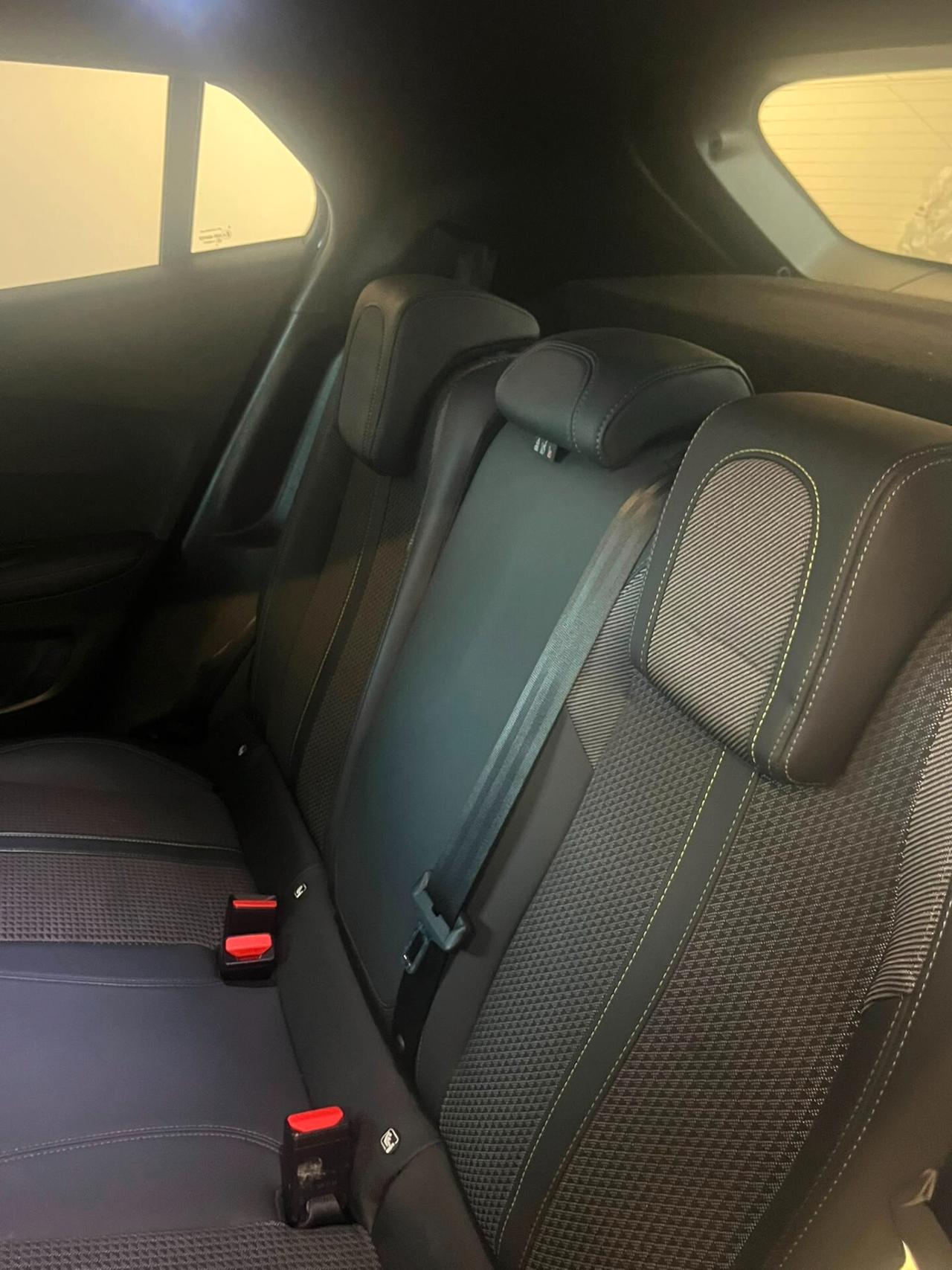 Peugeot 2008 BlueHDi 130 S&S EAT8 GT
