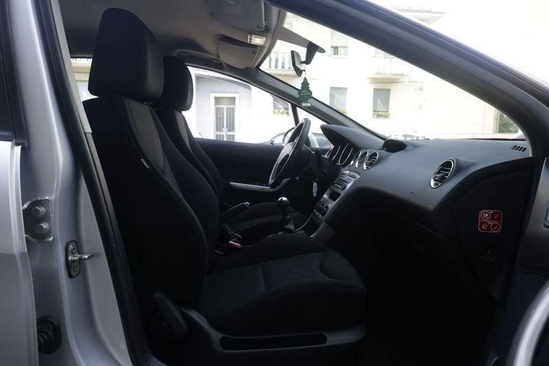 Peugeot 308 Peugeot 308 1.6 8V HDi 93CV 5p. Active 68KW ANNO 2012