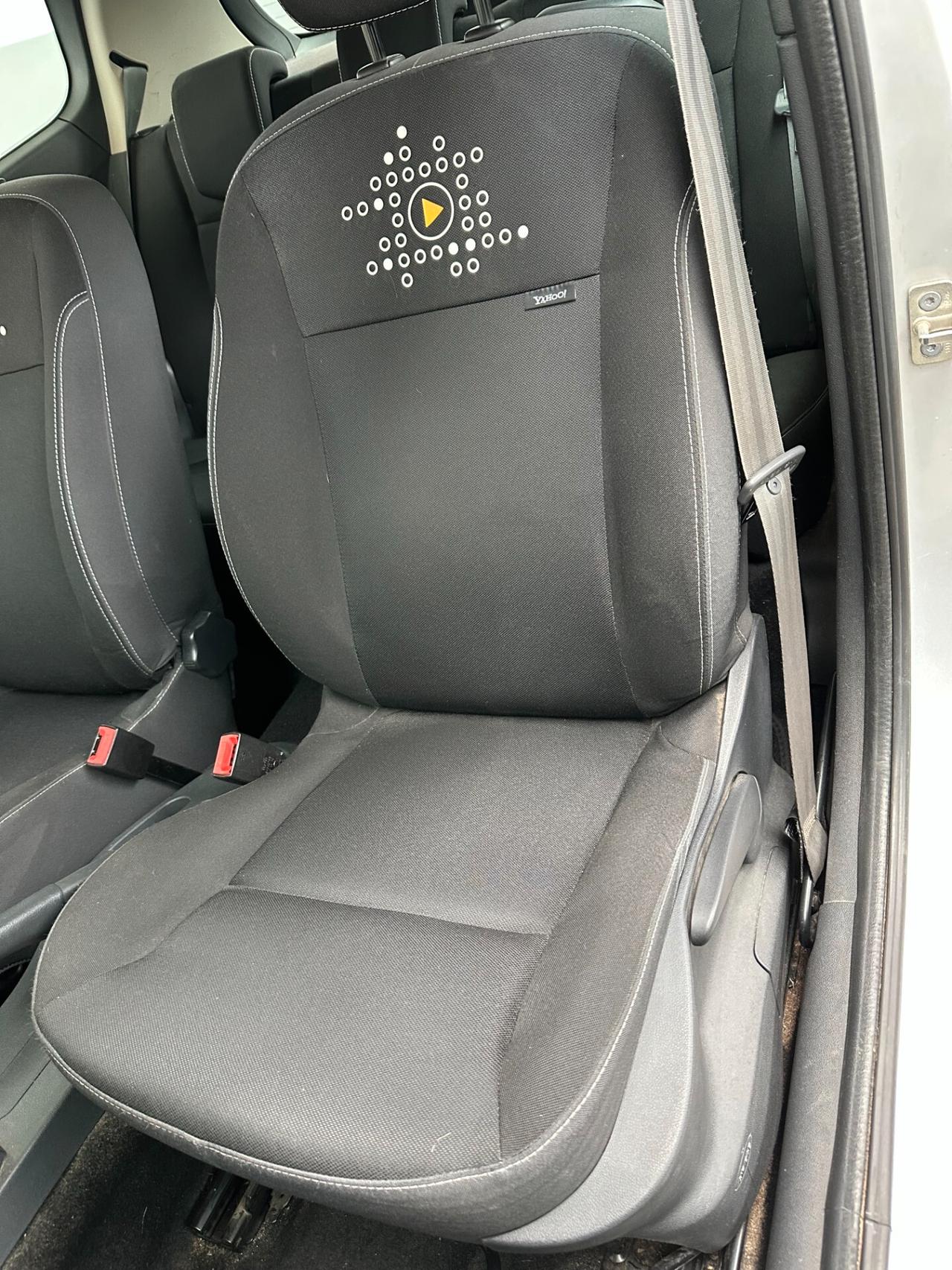 Renault Clio 1.2 Benz, Euro 5A, pari al nuovo e uni propriet