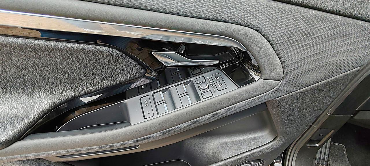 Land Rover Range Evoque 2.0D I4 163 CV AWD DARK EDITION