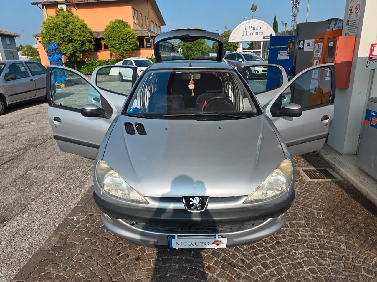 Peugeot 206 1.4 5p. Con 245.000km Neopatentati ok