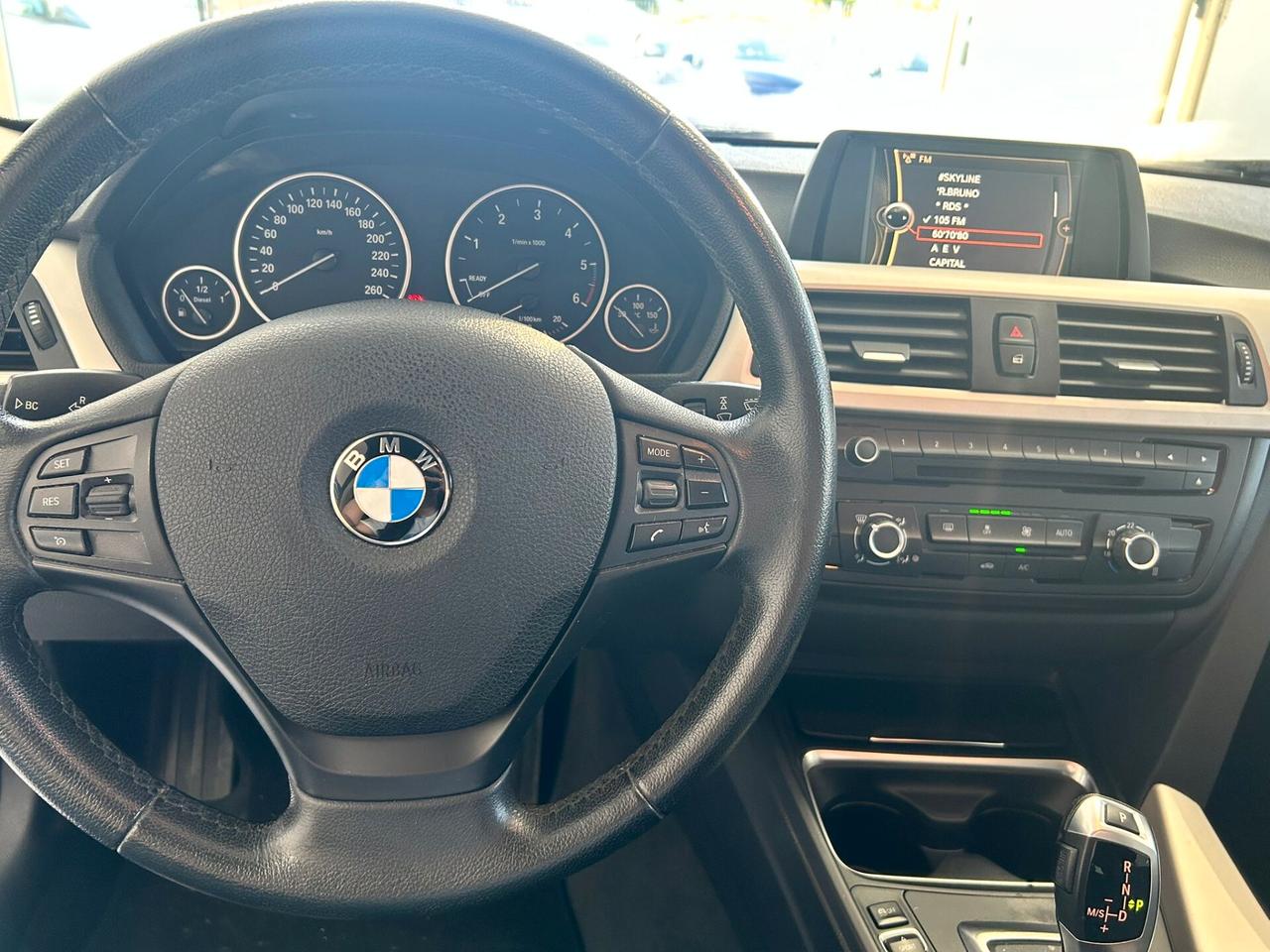 Bmw 318d 2.0 143CV 2013