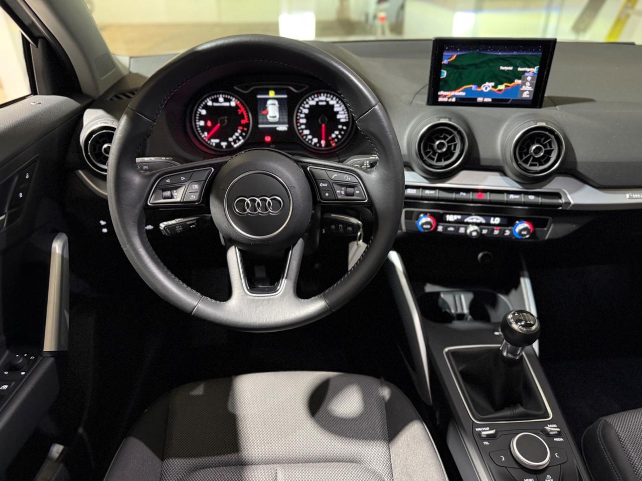 Audi Q2 35 TFSI 1.5 150 CV S-LINE Identity Black