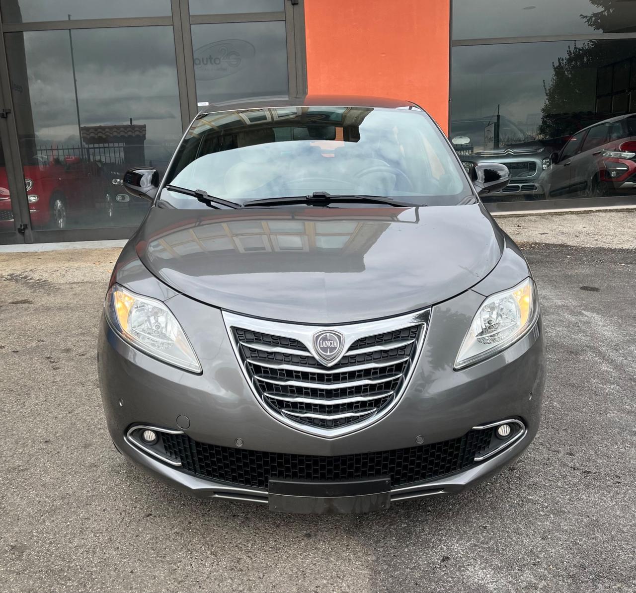 Lancia Ypsilon 1.2 69 CV Gold-solo km 51500-