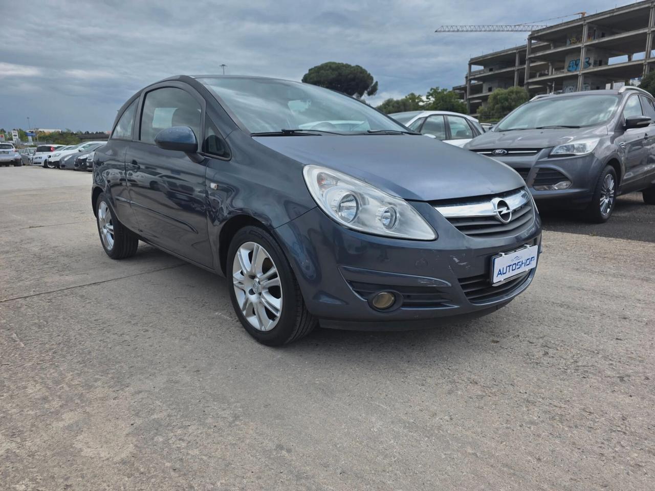 Opel Corsa 1.2 3 porte Enjoy