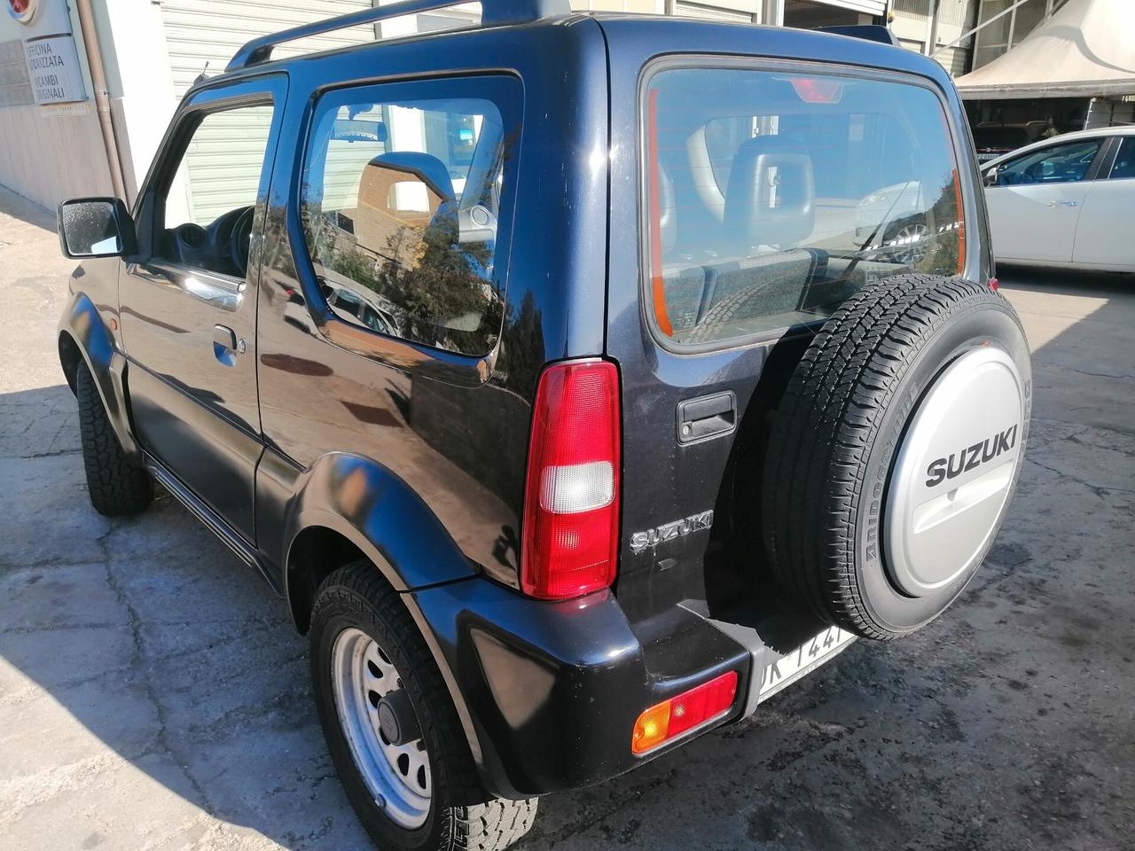 Suzuki Jimny 1.3i 16V cat 4WD JLX