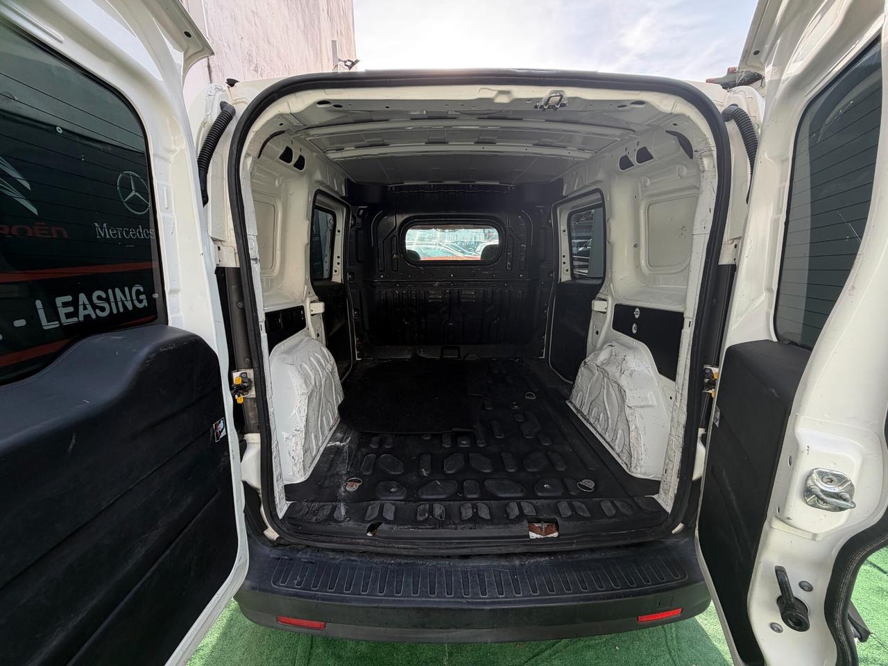 Fiat Doblo 2012 1.4 T-Jet Natural Power