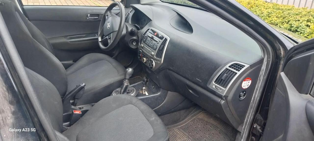 Hyundai i20 1.1 CRDi - 2014