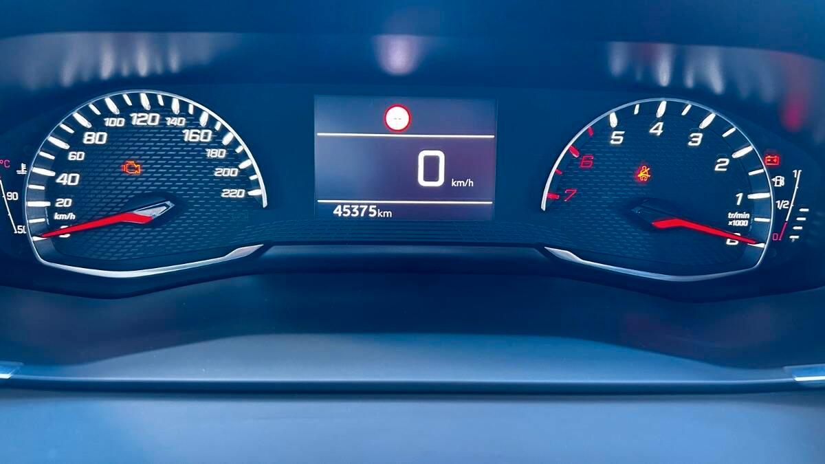 Peugeot 208 1,2 Allure Pack 75cv con 45375 km