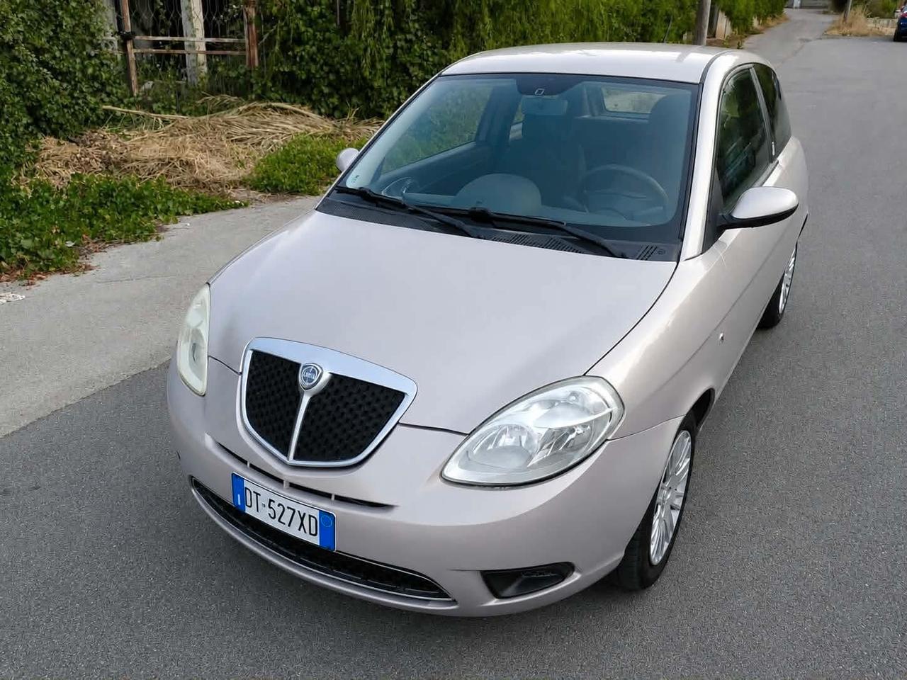 Lancia Ypsilon 1.2 Benzina 60CV – PARI AL NUOVO