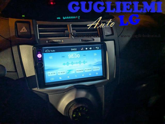 TOYOTA Yaris 1.3 5 porte Sol