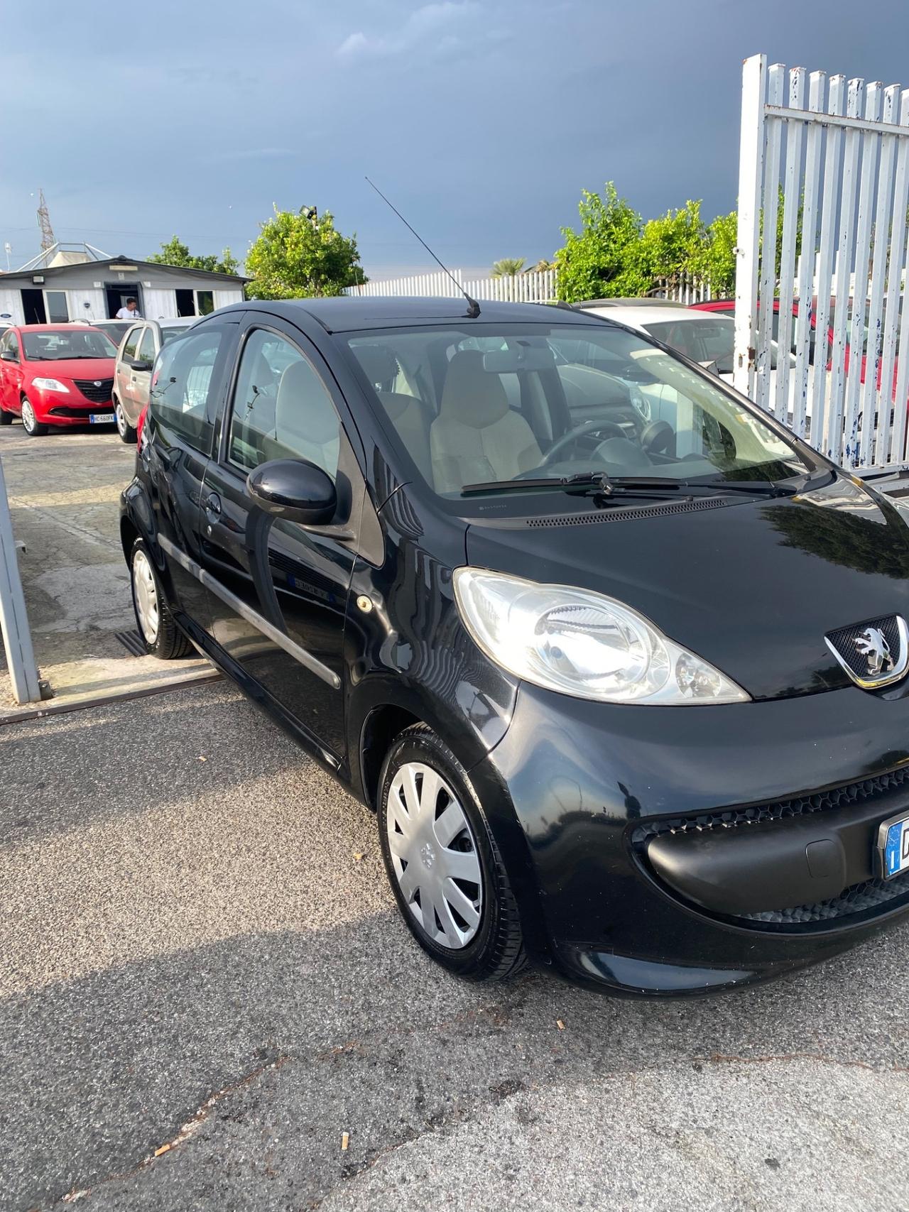 Peugeot 107 1.0 68CV 5p. Desir