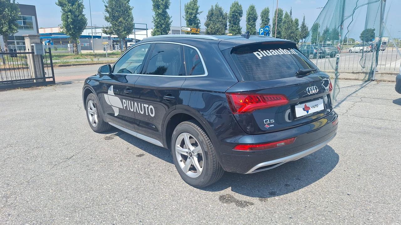 Audi Q5 45 TFSI quattro S tronic Business Sport