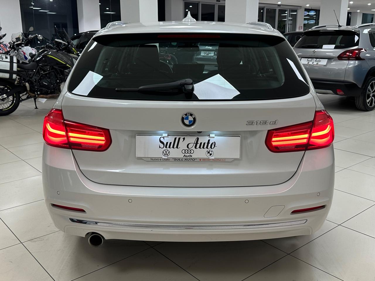 Bmw 318 318d Touring 150 Cv Luxury - 2016