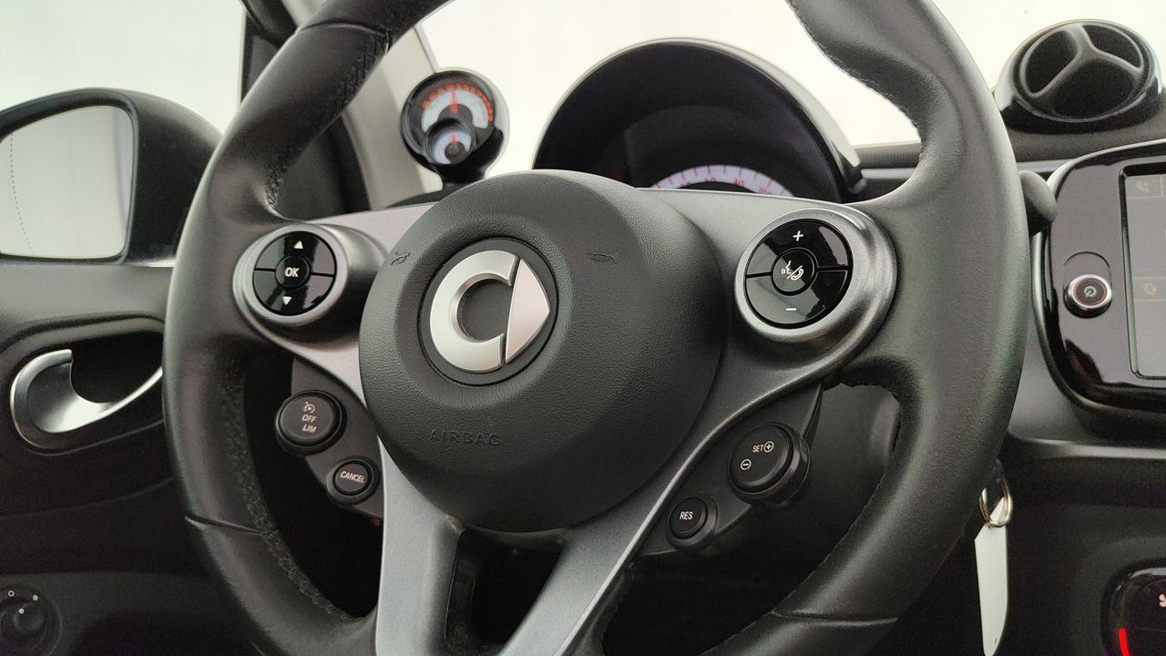 SMART Fortwo Cabrio eq Passion 4,6kW