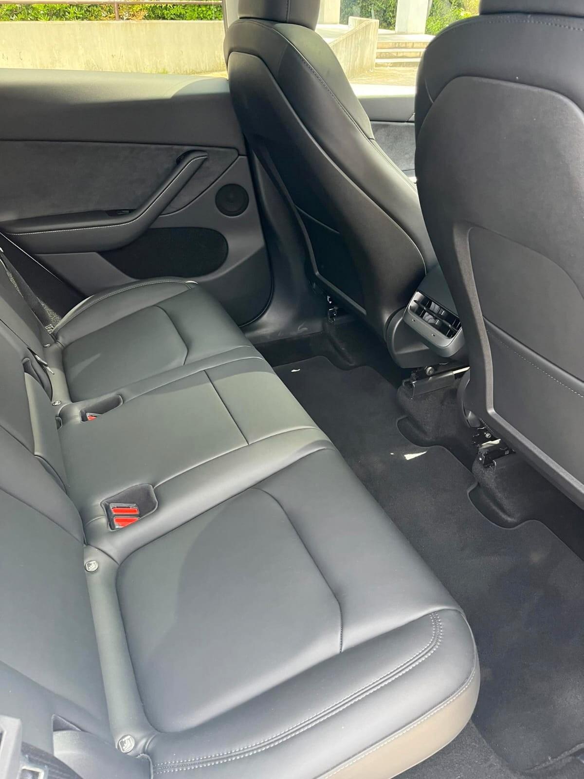 Tesla Model Y Model Y Performance AWD