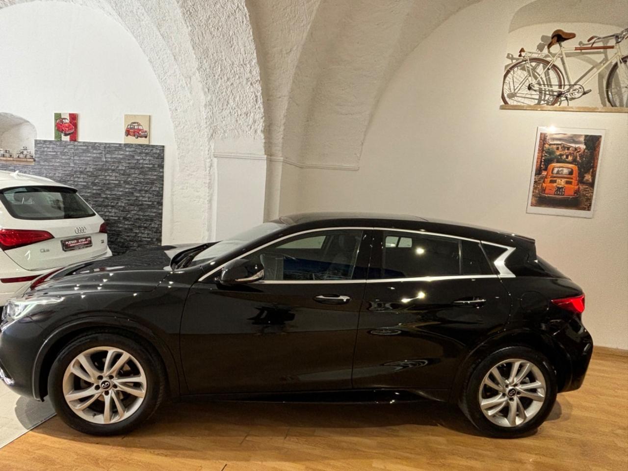 Infiniti Q30 1.5 diesel Premium Tech