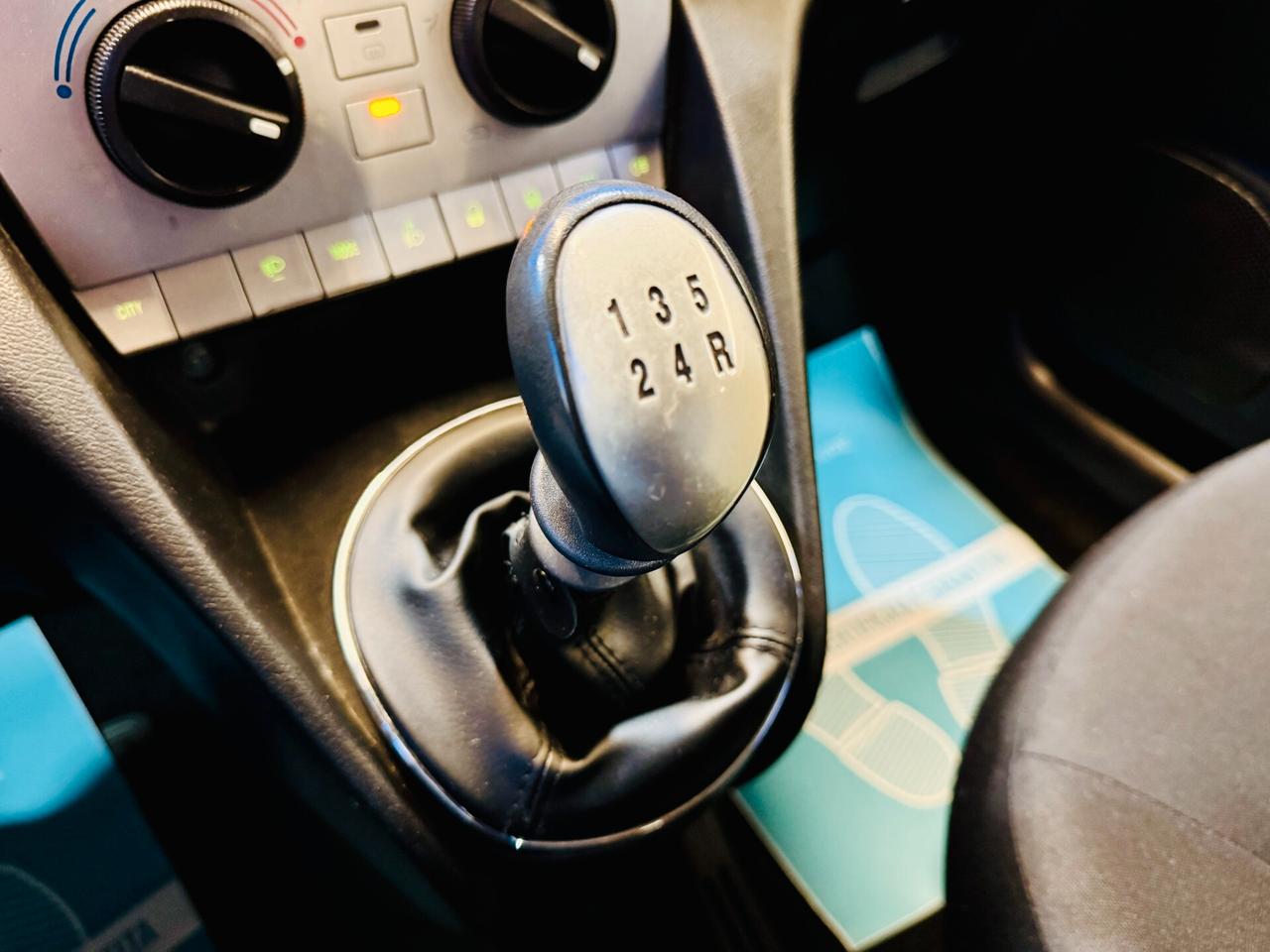 Lancia Ypsilon 3Porte 1.2 69 CV - Distribuzione nuova!