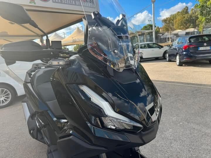 Honda X-ADV 350 NUOVO PRONTA CONSEGNA