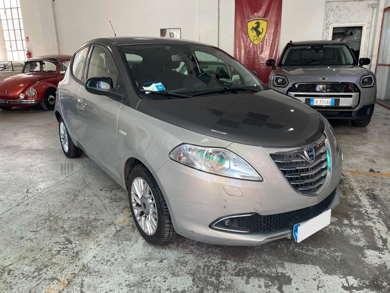 Lancia Ypsilon 1.2 69 CV 5 porte 30th Anniversary